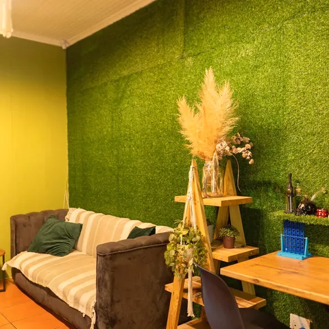 Lounge seating and pampas grass